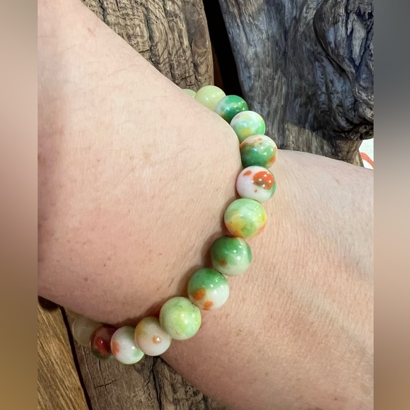 New Lemon Jade & White Jade Bracelet Natural Stone Beaded Stretchy (8mm) - Picture 3 of 5